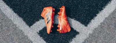 乐竞俱乐部主场蓝色球迷版球衣正面展示